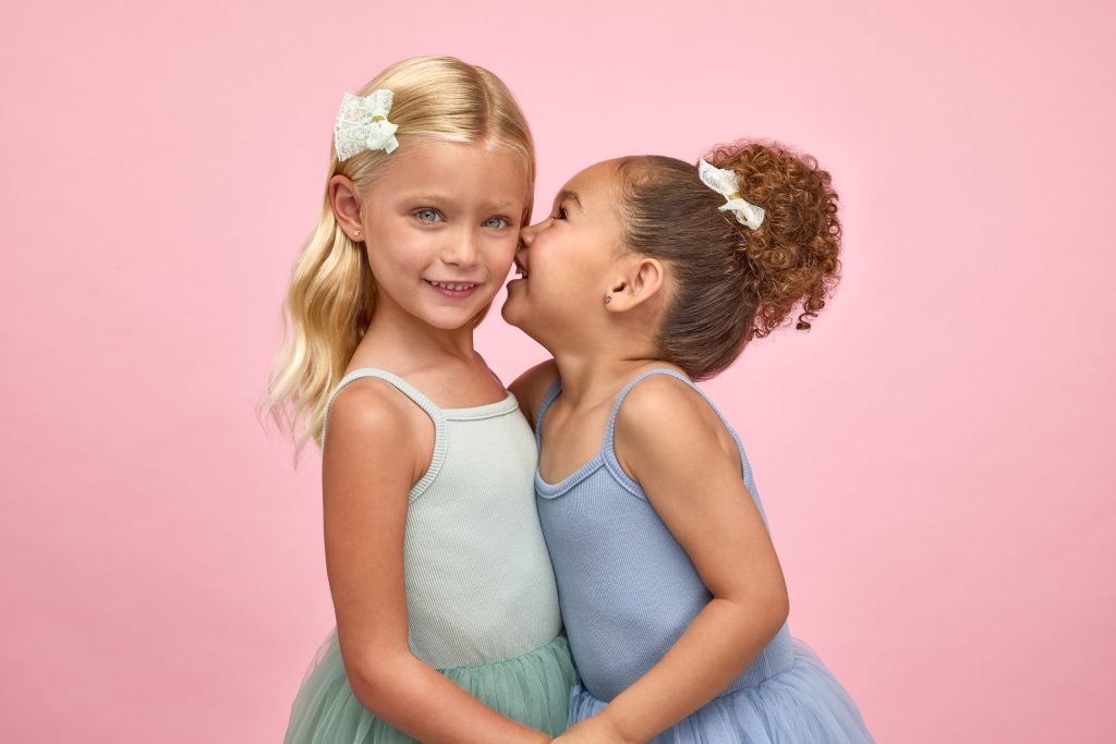 Kauneushoitolassa korvien rei'itys